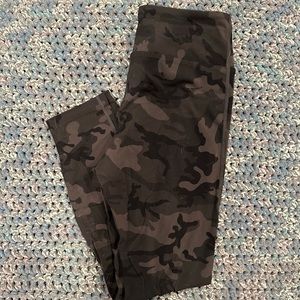 Forest Camo Slash Leggings